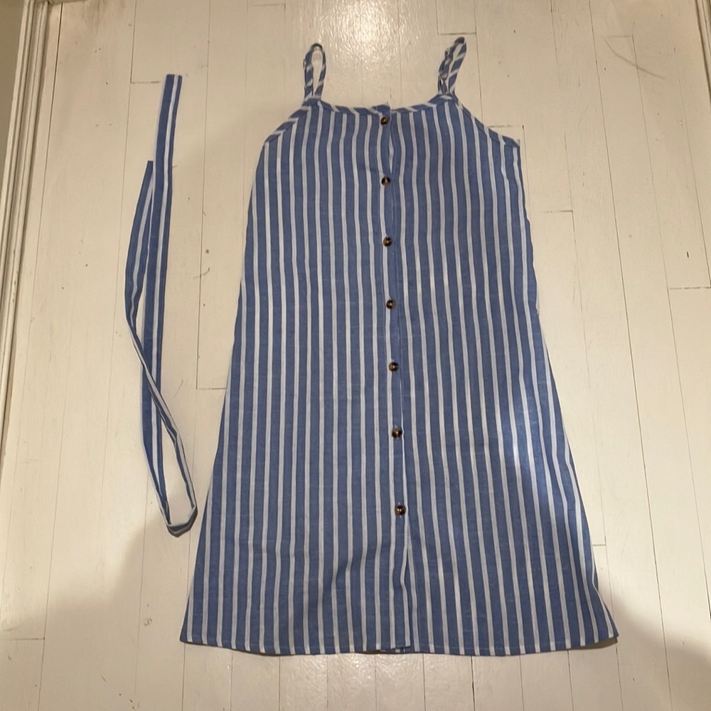 Summer dress, real buttons, adjustable straps, loop for ribbon on waist